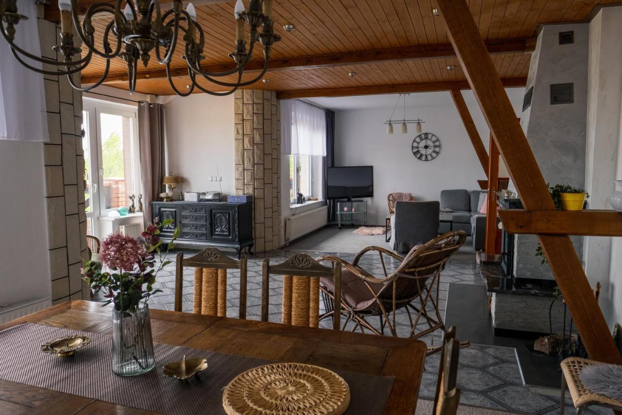 Dom Na Wzgorzu Z Widokiem Na Jezioro Z Balia I Sauna Lipnica  Exterior photo