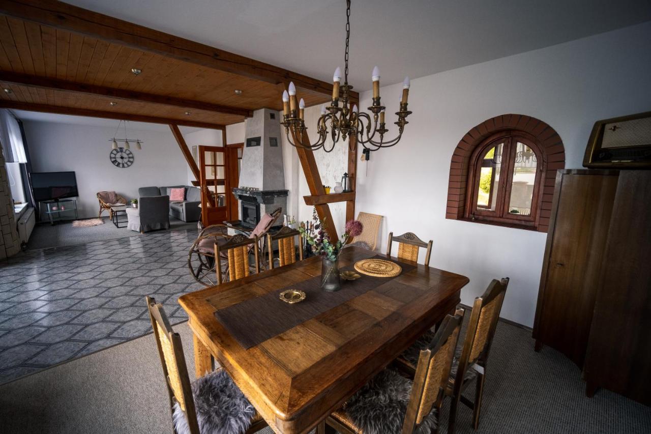 Dom Na Wzgorzu Z Widokiem Na Jezioro Z Balia I Sauna Lipnica  Exterior photo